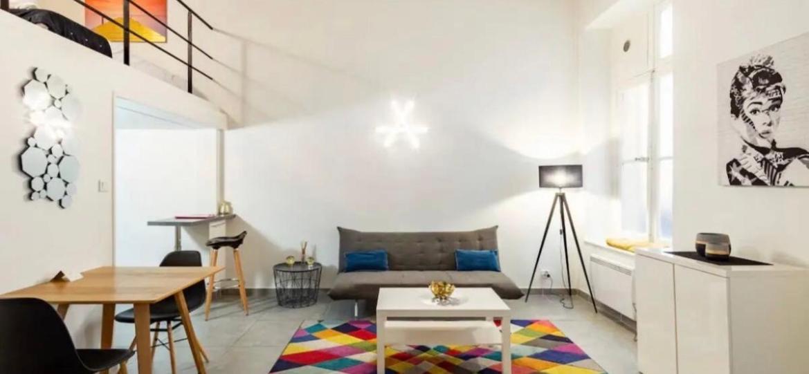 T2 rénové avec mezzanine : Suite Smoothie et bikini Montpellier Extérieur photo